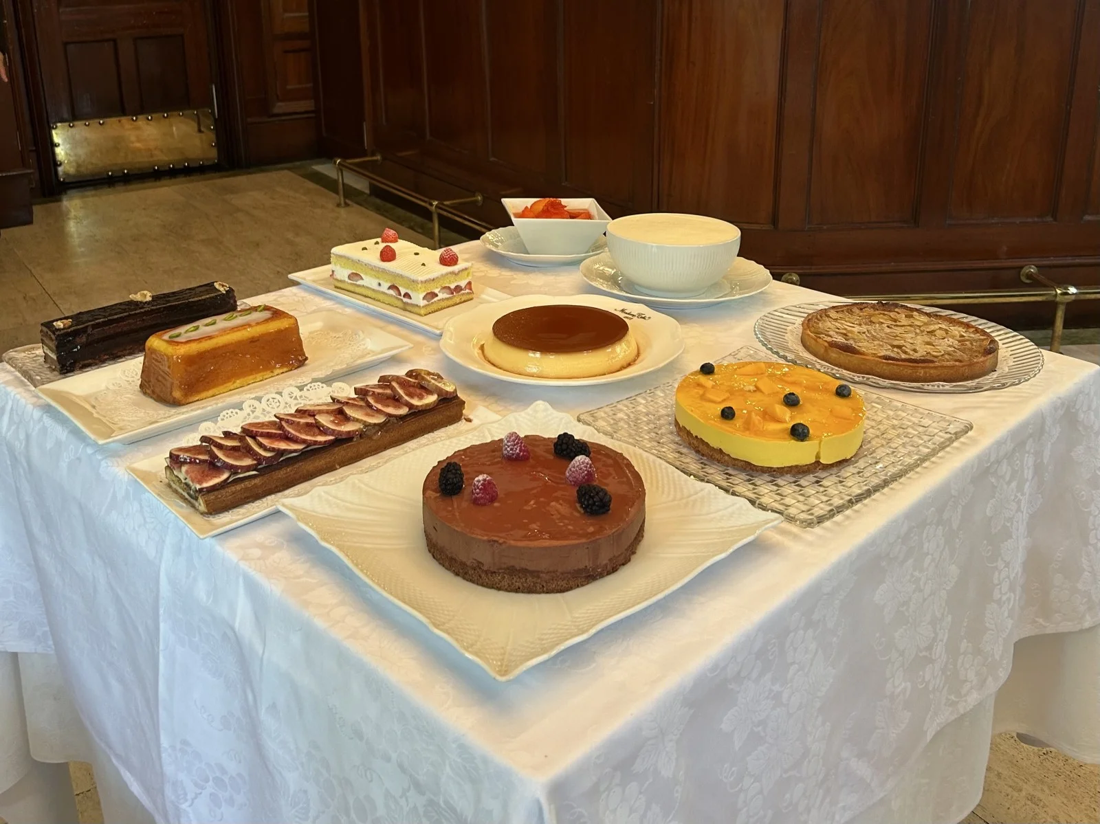 【マダムトキ】代官山老舗フレンチ&デザートワゴンを堪能